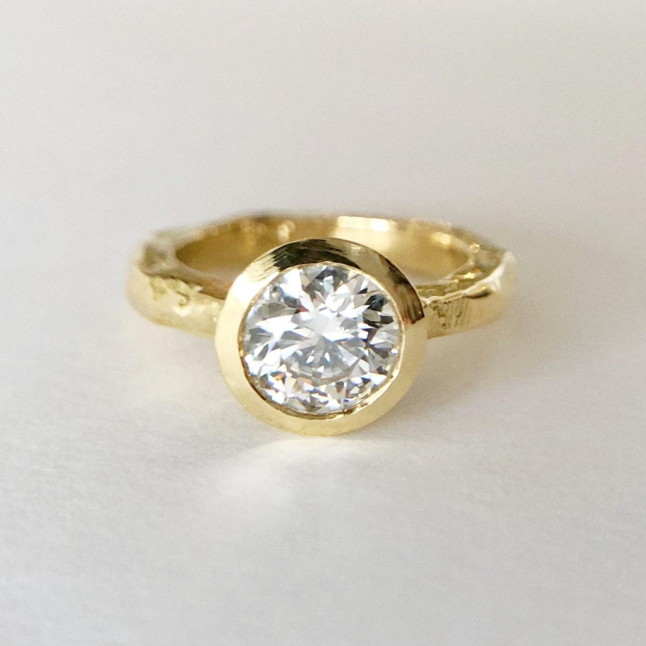 Brilliant grown diamond redefining elegance and beauty